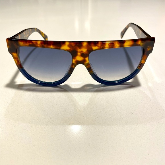 Celine Accessories - CELINE - Tortoise Shadow Flattop Sunglasses 😎